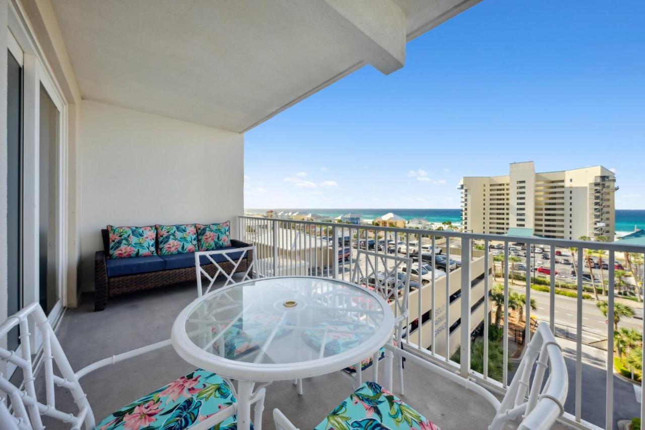 King N Coffee At Laketown Wharf #511 By Nautical Holiday home Panama City Beach