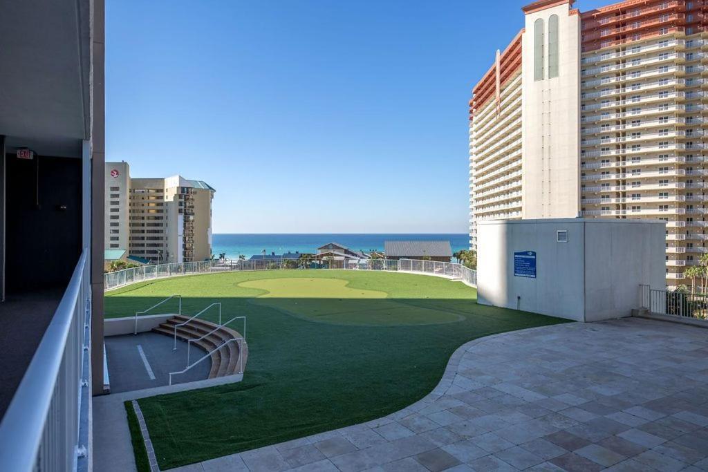 King N Coffee At Laketown Wharf #511 By Nautical