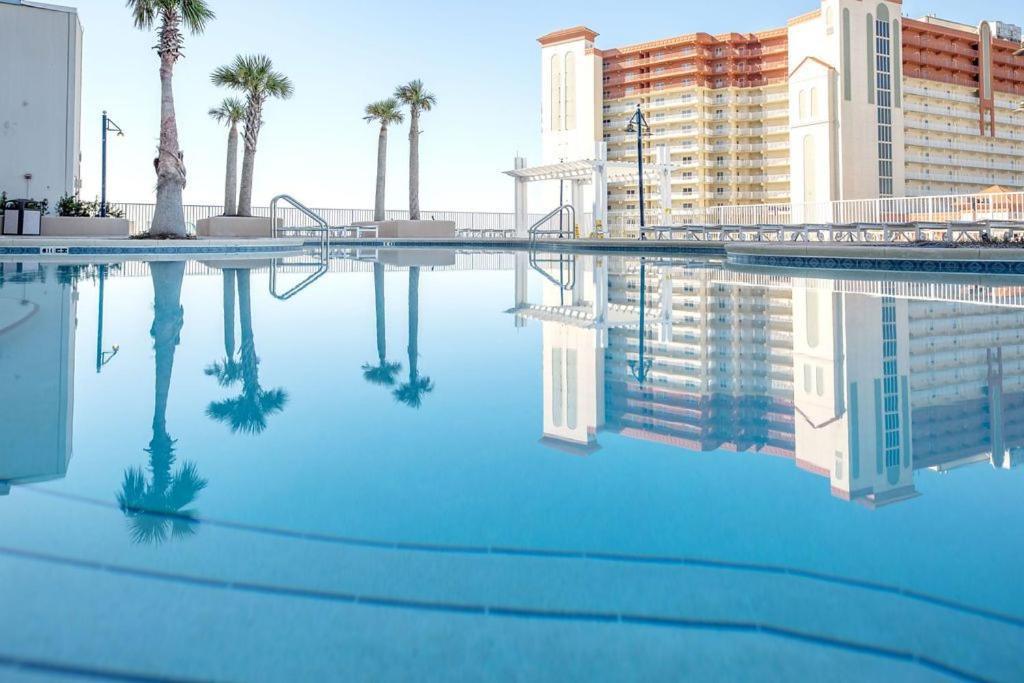 King N Coffee At Laketown Wharf #511 By Nautical Holiday home *