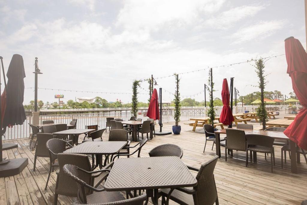 Holiday home King N Coffee At Laketown Wharf #511 By Nautical Panama City Beach